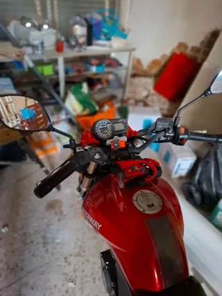 Moto Keeway RK 125cc Roja