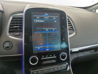 Renault Espace Initiale Paris