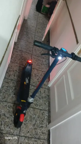 Patinete Eléctrico  redbull racing .10