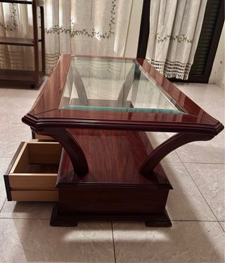 Mesa de centro de cristal y madera