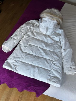 Abrigo acolchado mujer con capucha