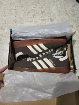 Adidas Spezial Marrones y Blancas