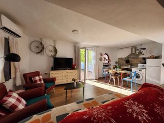 Casas singular y con encanto lista para vivir