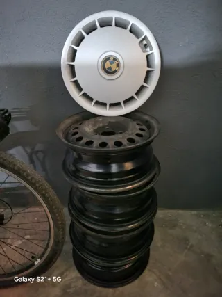 Llantas y Tapacubos BMW E30