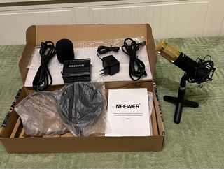 Micrófono Neewer NW800 Negro y Dorado