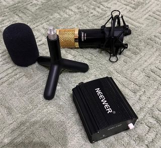 Micrófono Neewer NW800 Negro y Dorado