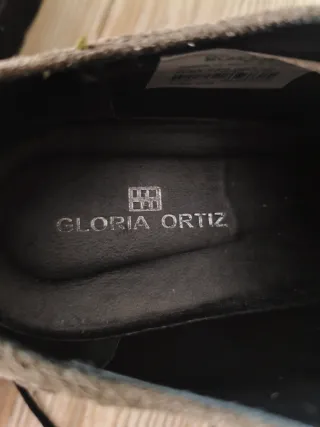 Zapatos mujer marrones tachuelas