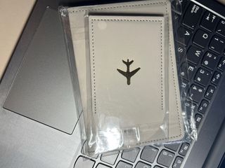 Funda Pasaporte y Etiqueta Maleta Avión