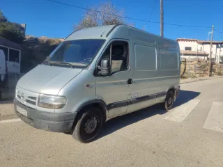 Nissan Interstar 2002