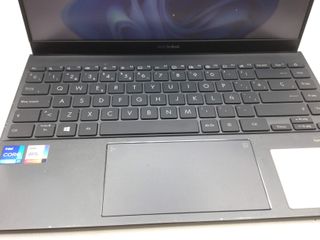 E631860-0 Pc Portatil Asus Ux425Ea