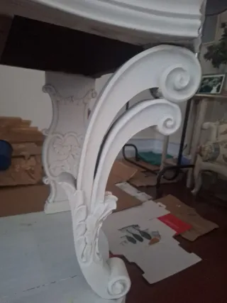 Cómoda antigua caoba pintada