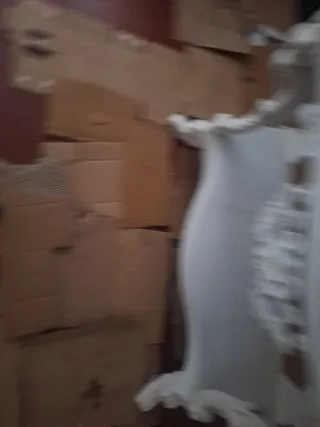 Cómoda antigua caoba pintada