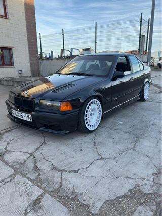BMW 328i e36