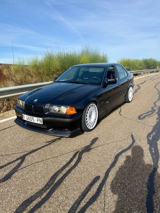 BMW 328i e36