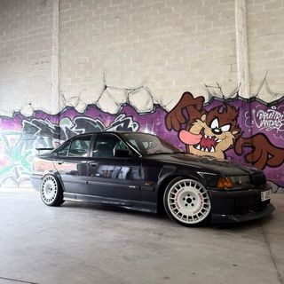 BMW 328i e36