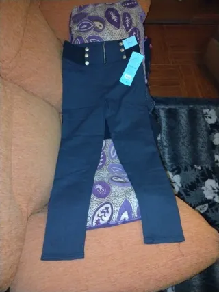 Pantalón Push-Up Negro Talla M