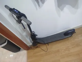 Patinete eléctrico seminuevo