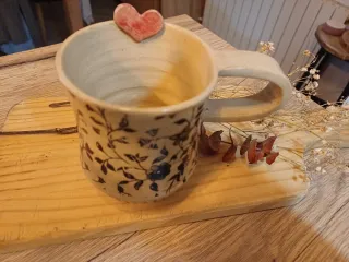 Taza cerámica hecha a mano floral