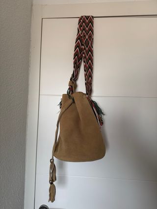 Mochila Wayuu artesanal hecha a mano