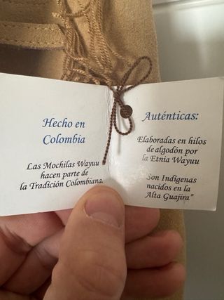 Mochila Wayuu artesanal hecha a mano