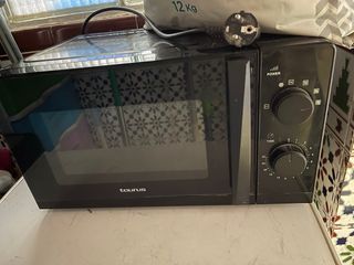 Microondas Taurus Negro