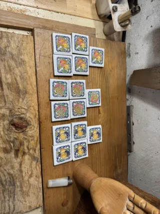 Azulejos decorativos fruta y uvas