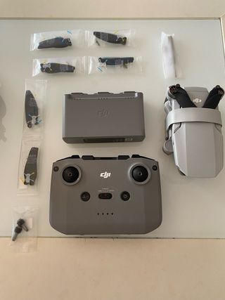 Dron DJI Mini 2 Gris