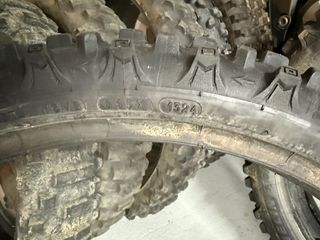 Michelin 90/90-21 media