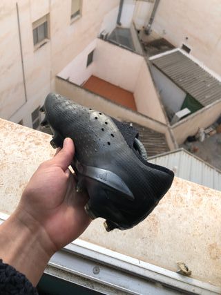 Zapatillas de fútbol negras