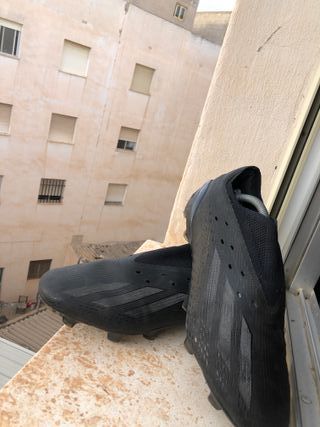 Zapatillas de fútbol negras