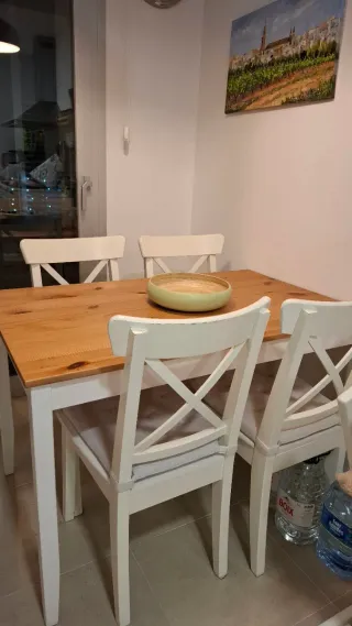 Sillas Rosentorp Ikea madera blanca opción mesa