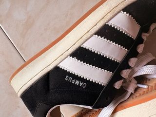 Adidas Scarpe nere e bianche