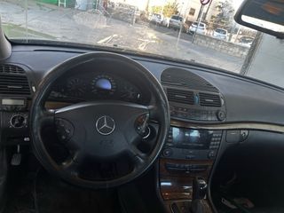 Mercedes-Benz Clase E 2004