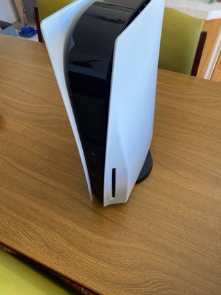 Consola PS5 + 2 Mandos + 2 Juegos