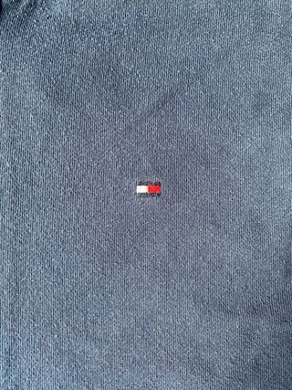 Sudadera Tommy Hilfiger con cremallera y capucha