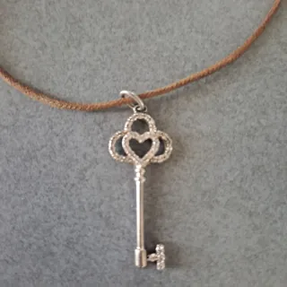 Ciondolo Chiave Argento Cuore con zirconcini