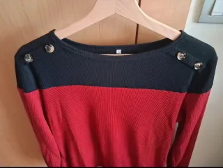 Jersey punto rojo y negro con botones Talla M