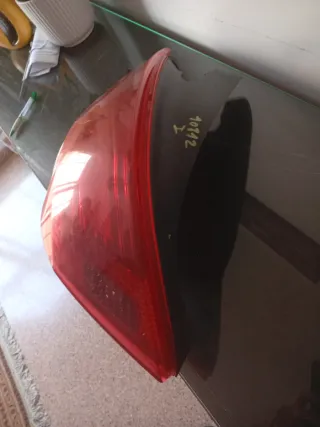 Piloto trasero izquierdo Peugeot 308