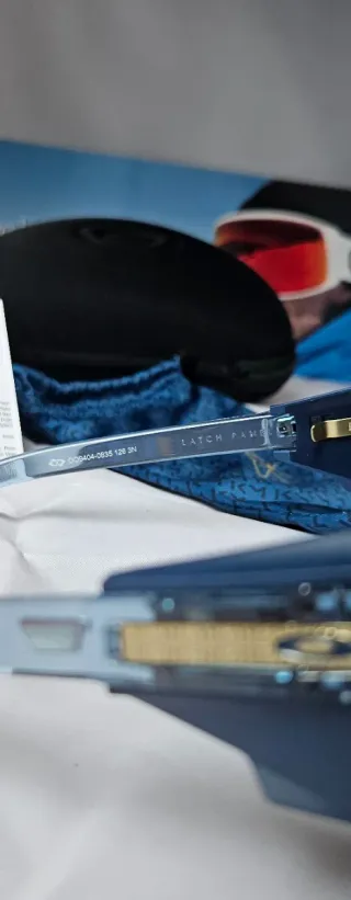 Oakley Mbappe 'Latch panel' A ESTRENO