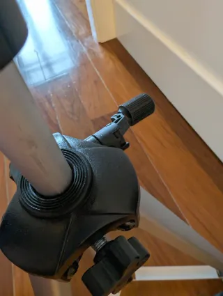 Trípode Hubble LIT1