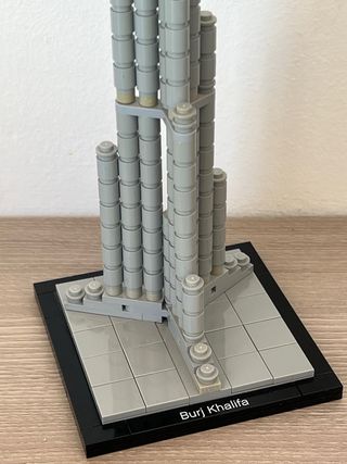 LEGO Arquitectura 21008 Burj Khalifa, version 2011