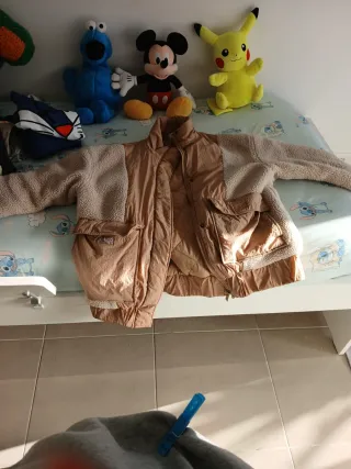 Chaqueta beige y marrón