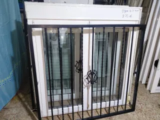 2 Ventanas con rejas 130x135
