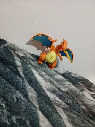 Figura Mega Construx Pokémon Charizard