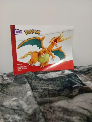 Figura Mega Construx Pokémon Charizard