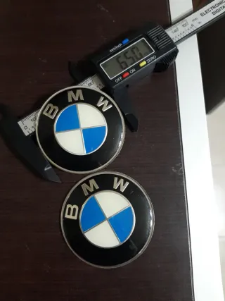2 Chapas 65mm Adhesivas Aluminio BMW 65mm
