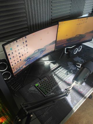 Pack Gaming PC, MESA, monitores, teclado, ratón...