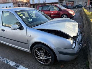 Volkswagen Golf 2003