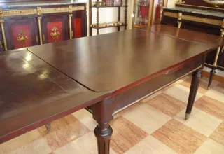 Antiguo comedor estilo Imperio