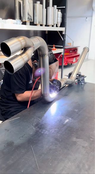 Tubo escape intermedio + final doble cola